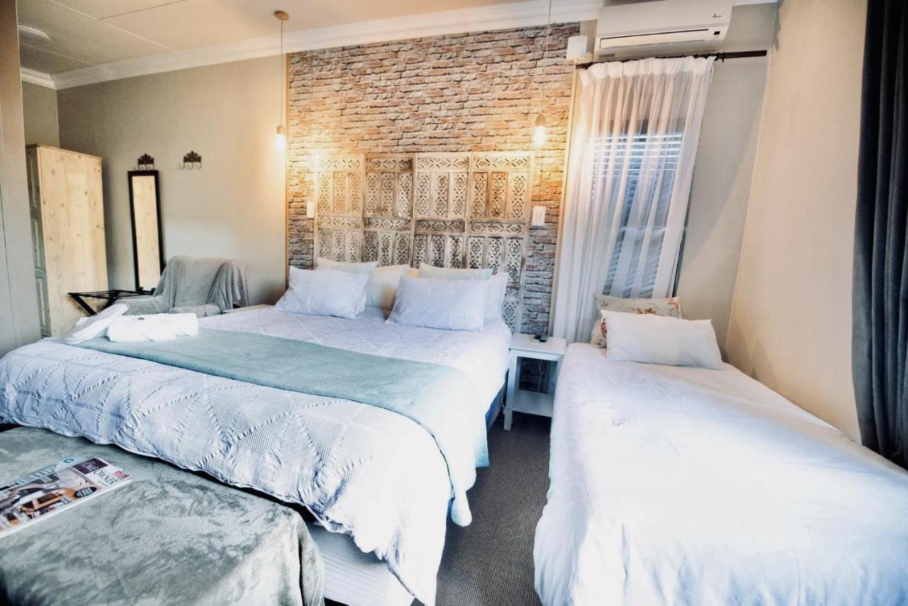 Cottonwood Guesthouse Oasis Bloemfontein Exterior foto